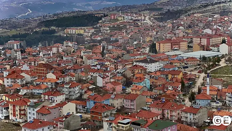 Emet'te evlilik sayısı artıyor, doğum sayısı azalıyor