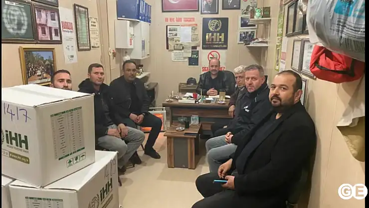 Emet'te ihtiyaç sahibi çocukları sevindiriyorlar