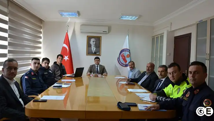 Emet'te İlçe Trafik Komisyonu Toplantısı gerçekleştirildi