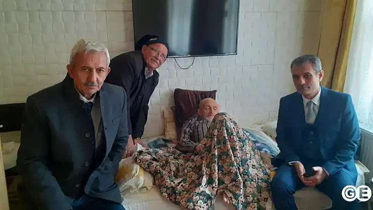 Emet'te vefat eden öğretmenlere vefa