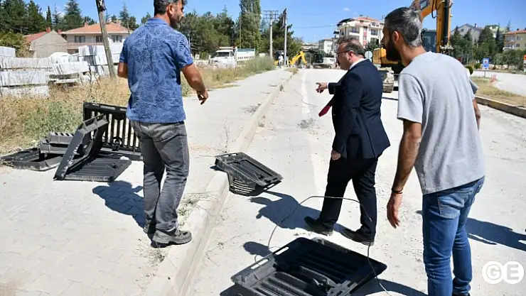 Emet'te Yaşanan Sel Alt Yapı Çalışmalarının Önemine Dikkat Çekti