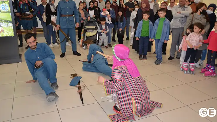 Emetli Zeynep Bacının Şehit Edilişi Duygulu Anlar Yaşattı