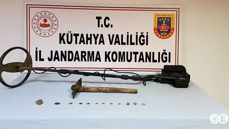 Emette Definecilere Suçüstü