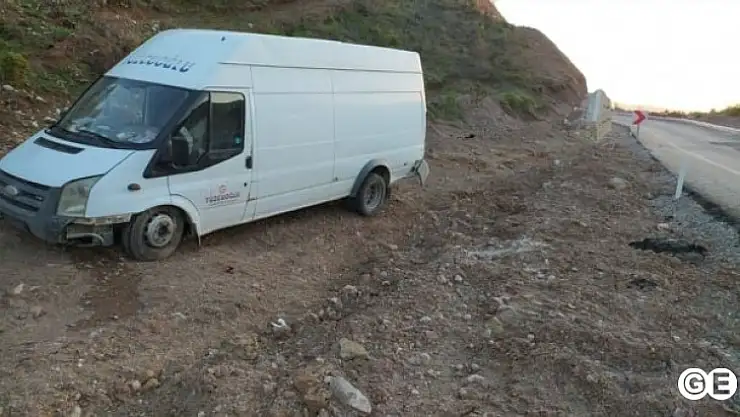 Emet'te Ticari Araç Şarampole Girdi 1 Yaralı