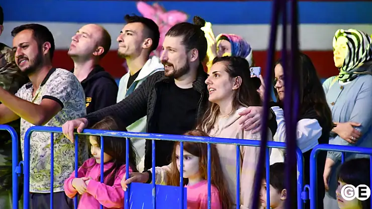 Emfeste yarı final kooperatifler ve yöresel ürünlere ayrıldı