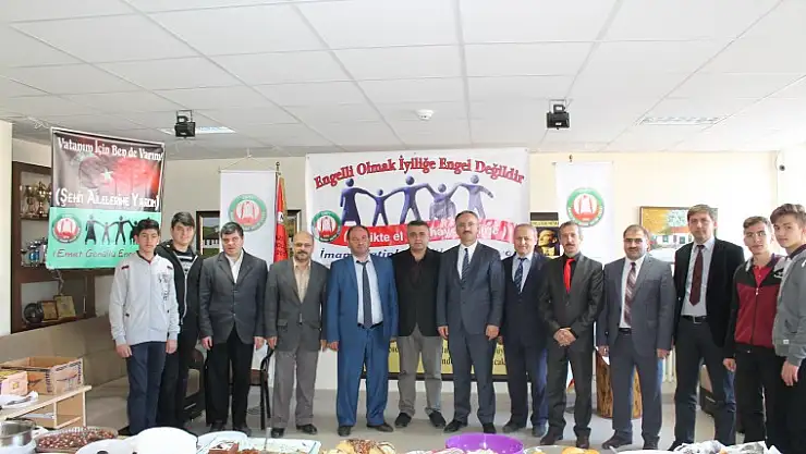 İMAM HATİPLER İYİLİKTE YARIŞIYOR