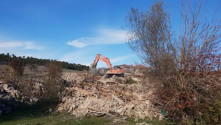 ÇALCAĞILDA YIKIM BAŞLIYOR