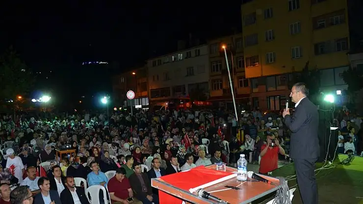 KAYMAKAM ARSLANİSTİKLAL MARŞINI  ANLAYAMAYAN HAİNLER