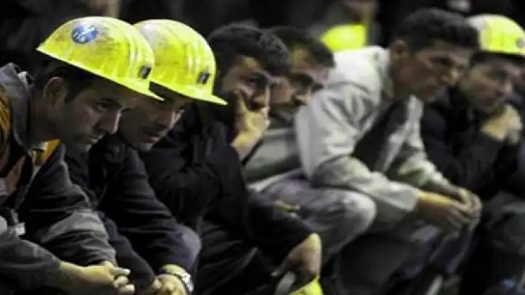 'YILLARCA ÇALIŞTIĞIMIZ KURUMDAN TERÖRİST GİBİ ÇIKARILDIK'