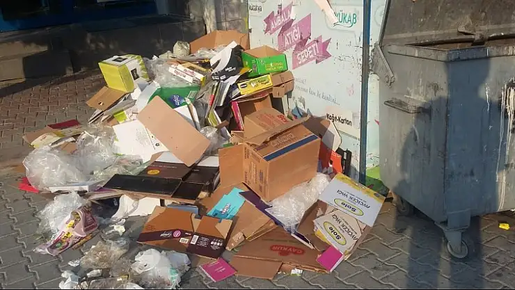 ÇÖP SORUNU VATANDAŞI MAĞDUR EDİYOR