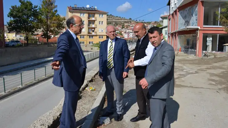 OKULLAR CADDESİNE BARİYER