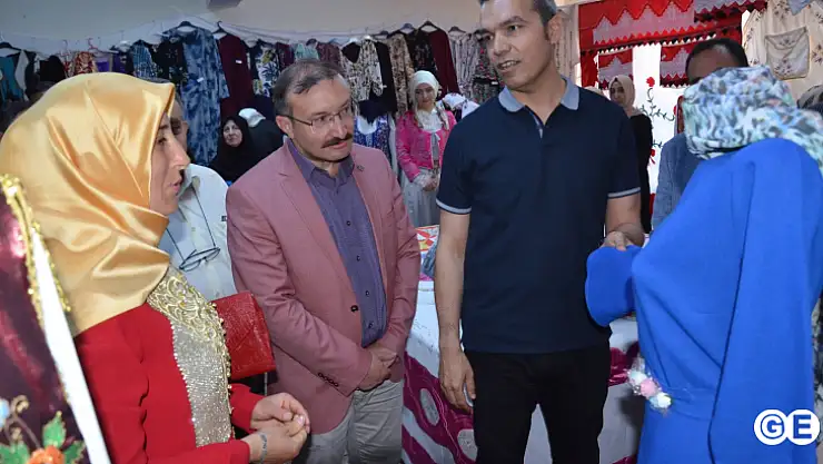 Gürpınar Köyünde El  ve Göz Emeği Eserler Sergilendi.