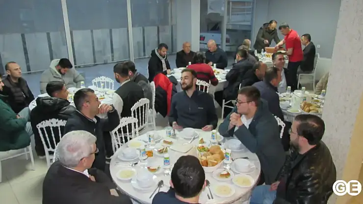 İş dünyası iftarda bir araya geldi