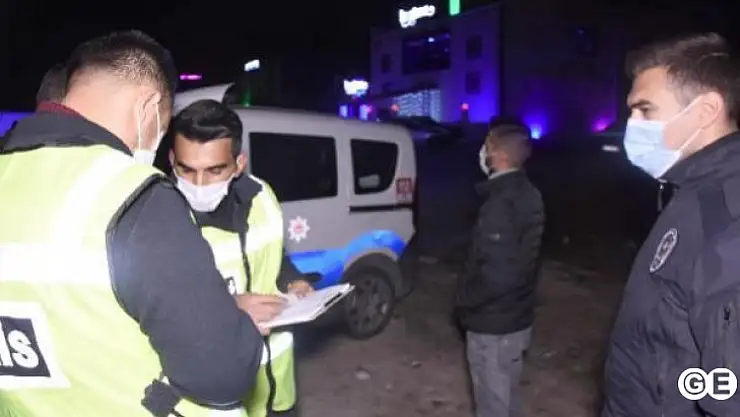 Karantinada Olması Gerekirken Eğlence Mekanında Yakalandı