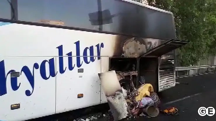 Kütahyadan İzmir'e Sefer Yapan Otobüste Yangın