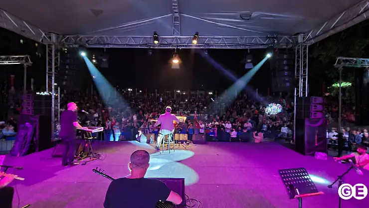 Uğur Işılak EMFEST'te Işıldadı