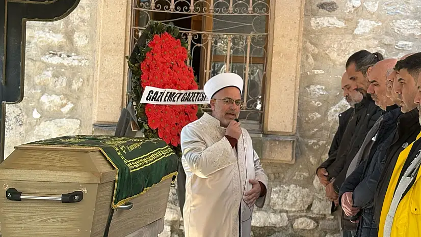 Duayen Gazeteci Ekmekçioğlu Toprağa Verildi