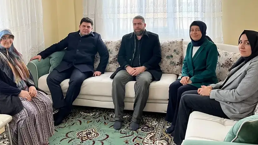 Emet Kaymakamı Seyman'dan Şehit Ailesine Ziyaret