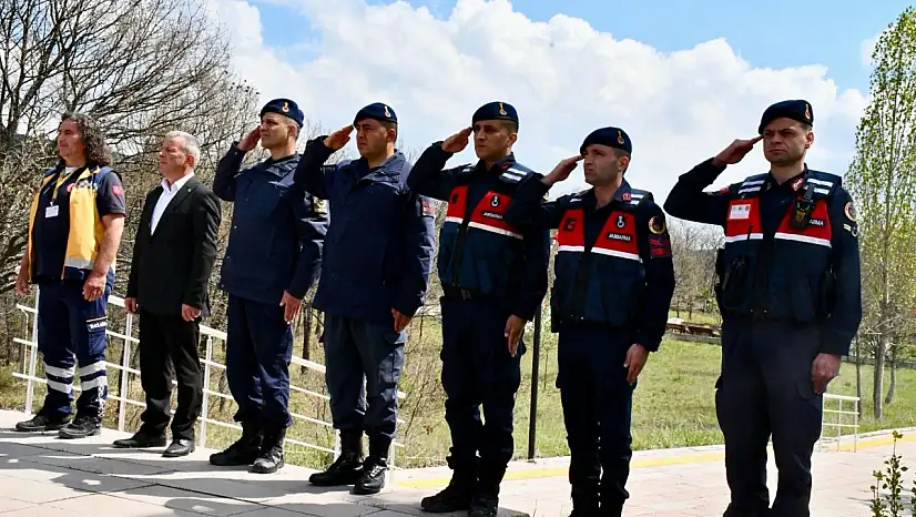 Ülkemiz İçin Çanakkalene İse Emet için Cevizdere O dur